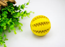 Cargar imagen en el visor de la galería, Rubber Mint Feeding Ball Built-in Food Storage Bin
