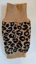 Load image into Gallery viewer, Sweater for cat size M
